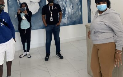 Oakland Park Students Visit Cosmetology School